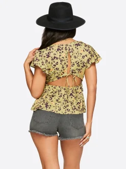 Jessica Simpson Brooklyn Top In < Tops & Tees