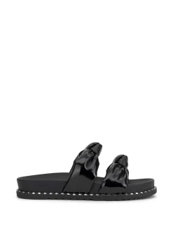 Jessica Simpson Caralyna Flat Sandal In < Flats|Sandals