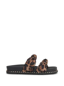 Jessica Simpson Caralyna Flat Sandal In Leopard< Flats|Sandals