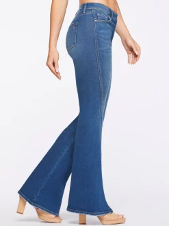 Jessica Simpson Charmed Flare In < Denim