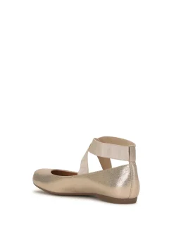 Jessica Simpson Mandalaye Ballet Flat In < Flats