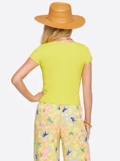 Jessica Simpson Min Top In < Tops & Tees