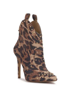 Jessica Simpson Pixillez Studded Bootie In Leopard< Boots & Booties