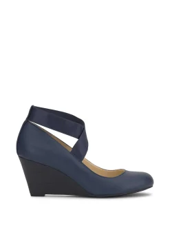 Jessica Simpson Saedra Wedge In < Wedges