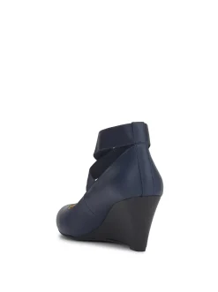 Jessica Simpson Saedra Wedge In < Wedges