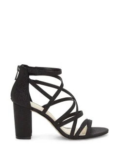 Jessica Simpson Stassey Sandal In Black< Sandals