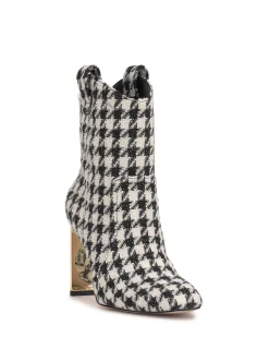 Jessica Simpson Xovira Heeled Bootie In < Boots & Booties